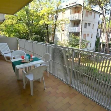 Appartamento Elegant Near The In Lignano Lignano Sabbiadoro